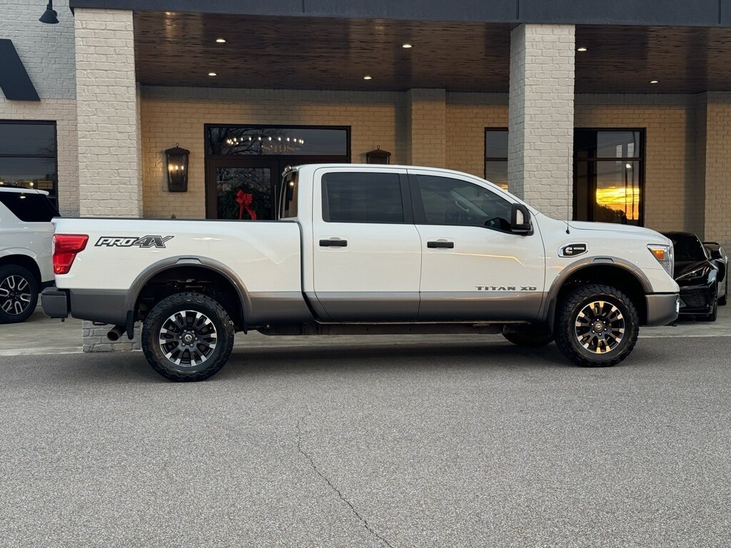 2018 Nissan Titan XD PRO-4X   - Photo 15 - Martin, TN 38237