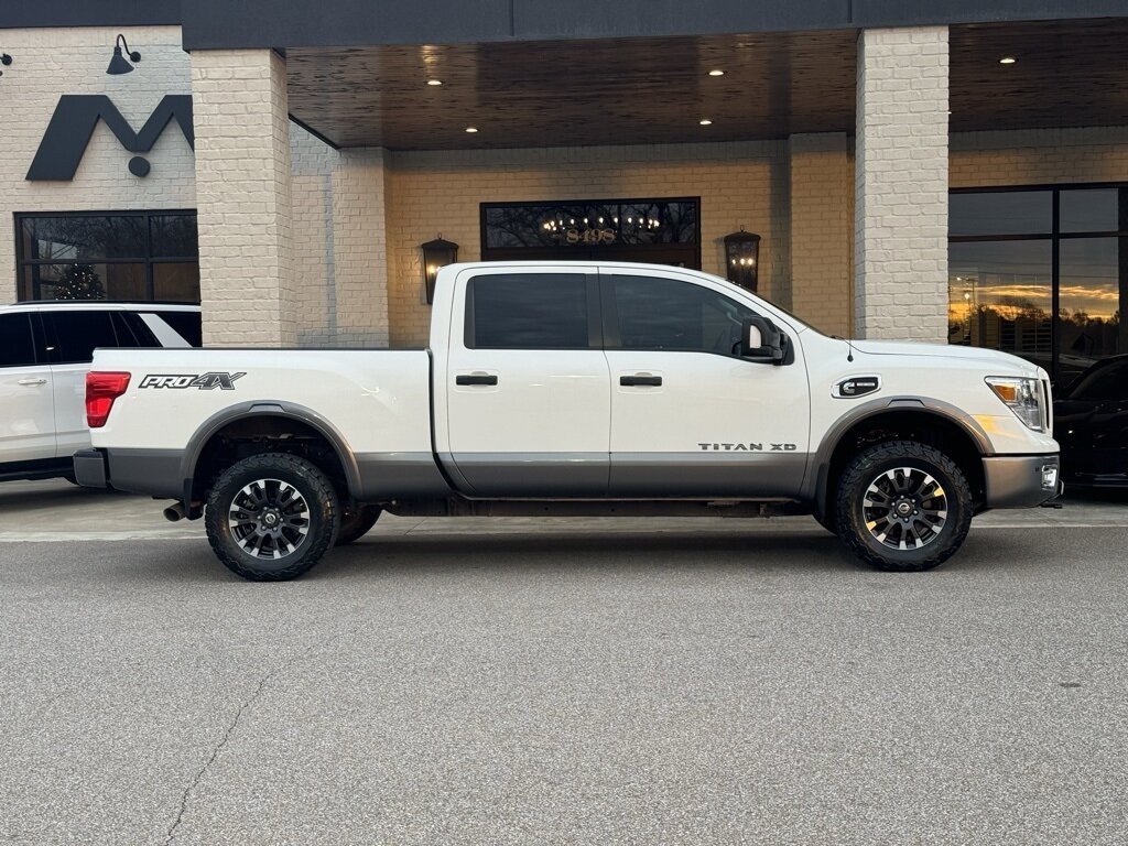 2018 Nissan Titan XD PRO-4X   - Photo 16 - Martin, TN 38237