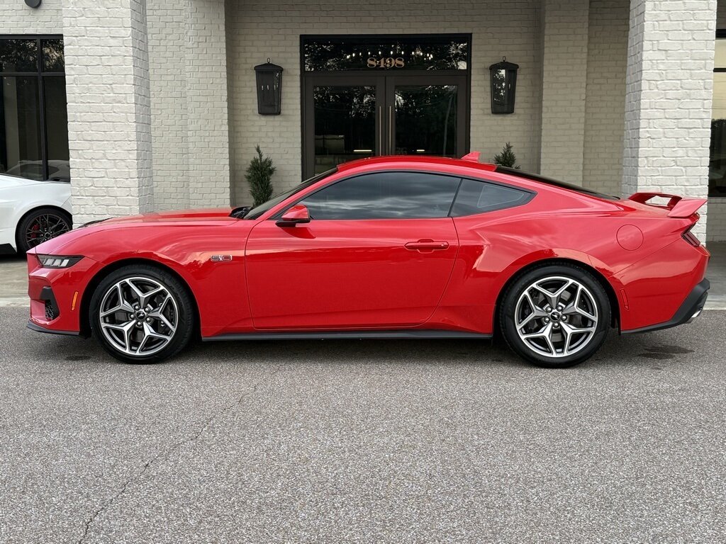 2024 Ford Mustang GT Premium - Photo 10 - Martin, TN 38237