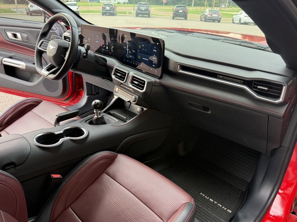 2024 Ford Mustang GT Premium - Photo 33 - Martin, TN 38237
