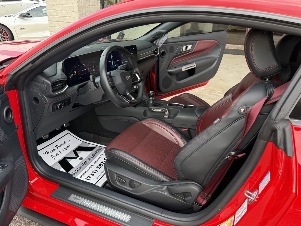 2024 Ford Mustang GT Premium - Photo 18 - Martin, TN 38237