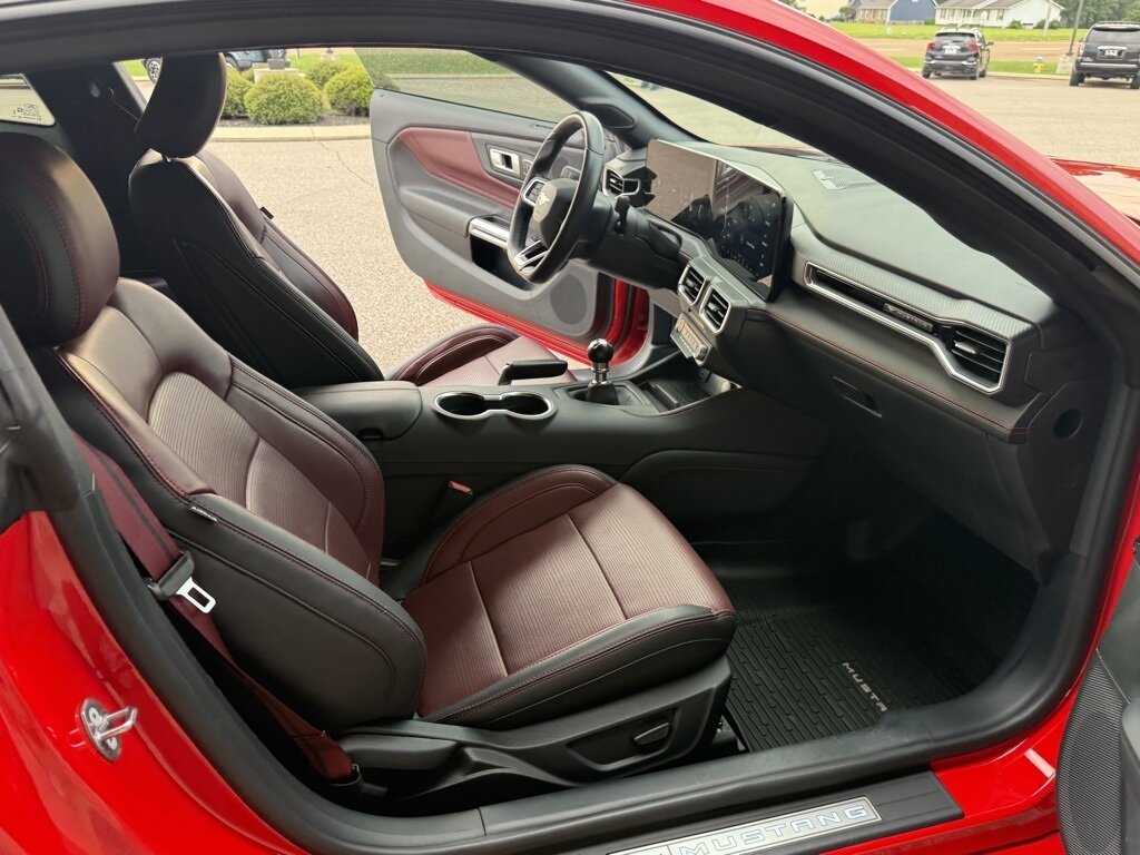 2024 Ford Mustang GT Premium - Photo 32 - Martin, TN 38237