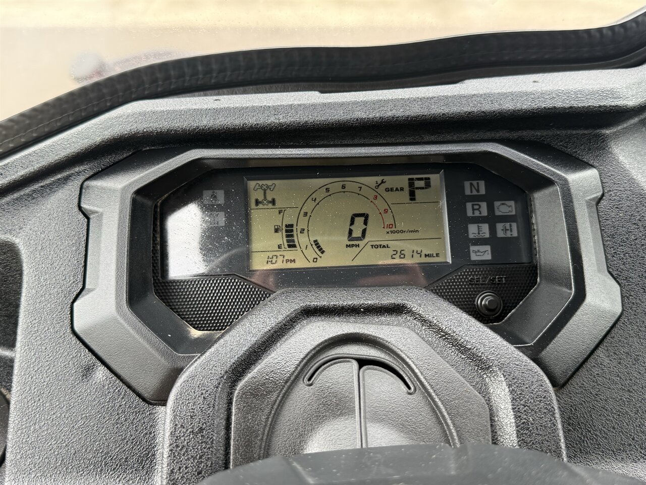 2023 Honda Pioneer 1000-6 Crew Deluxe   - Photo 13 - Martin, TN 38237