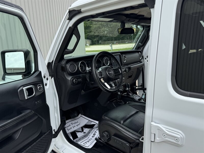 2018 Jeep Wrangler Unlimited Unlimited Sahara - Photo 2 - Martin, TN 38237
