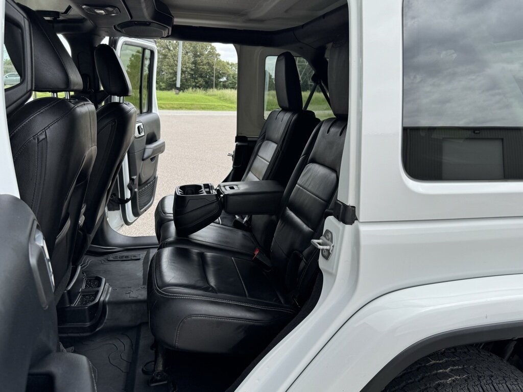 2018 Jeep Wrangler Unlimited Unlimited Sahara - Photo 37 - Martin, TN 38237