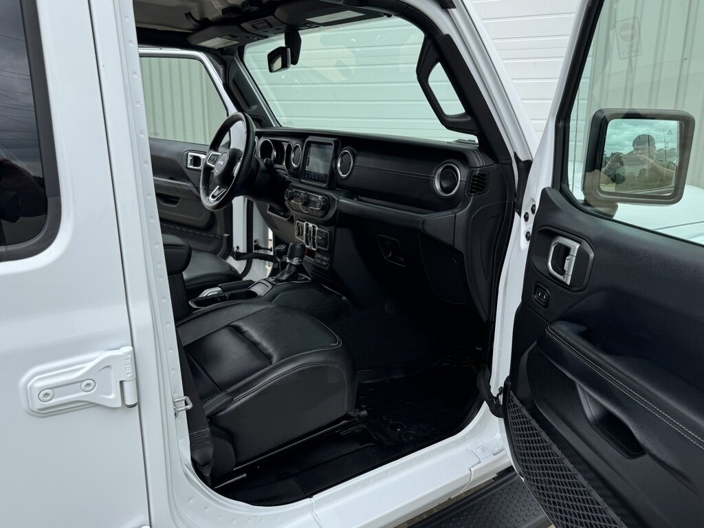 2018 Jeep Wrangler Unlimited Unlimited Sahara - Photo 41 - Martin, TN 38237
