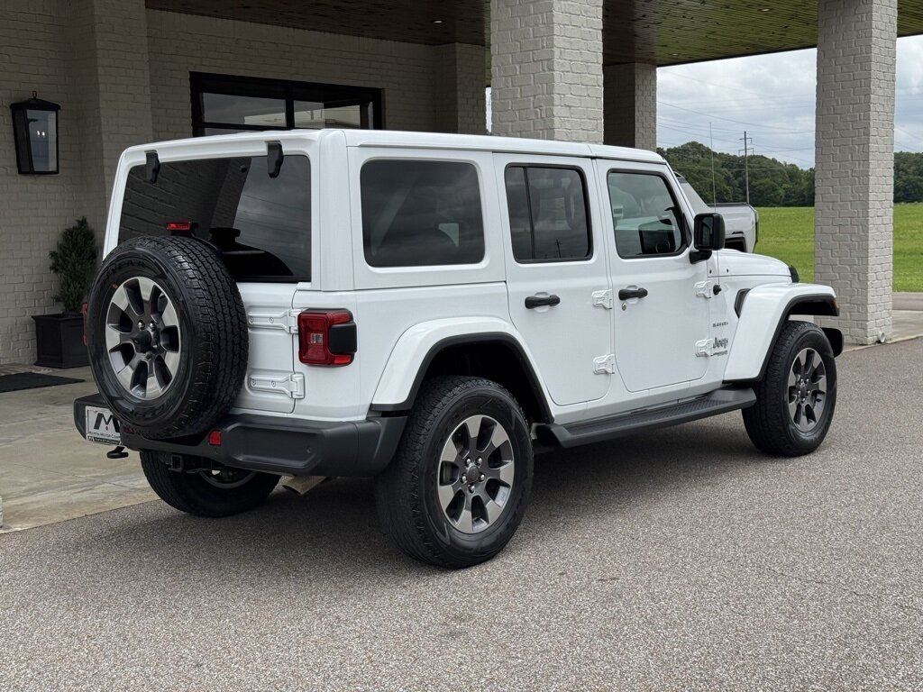 2018 Jeep Wrangler Unlimited Unlimited Sahara - Photo 11 - Martin, TN 38237