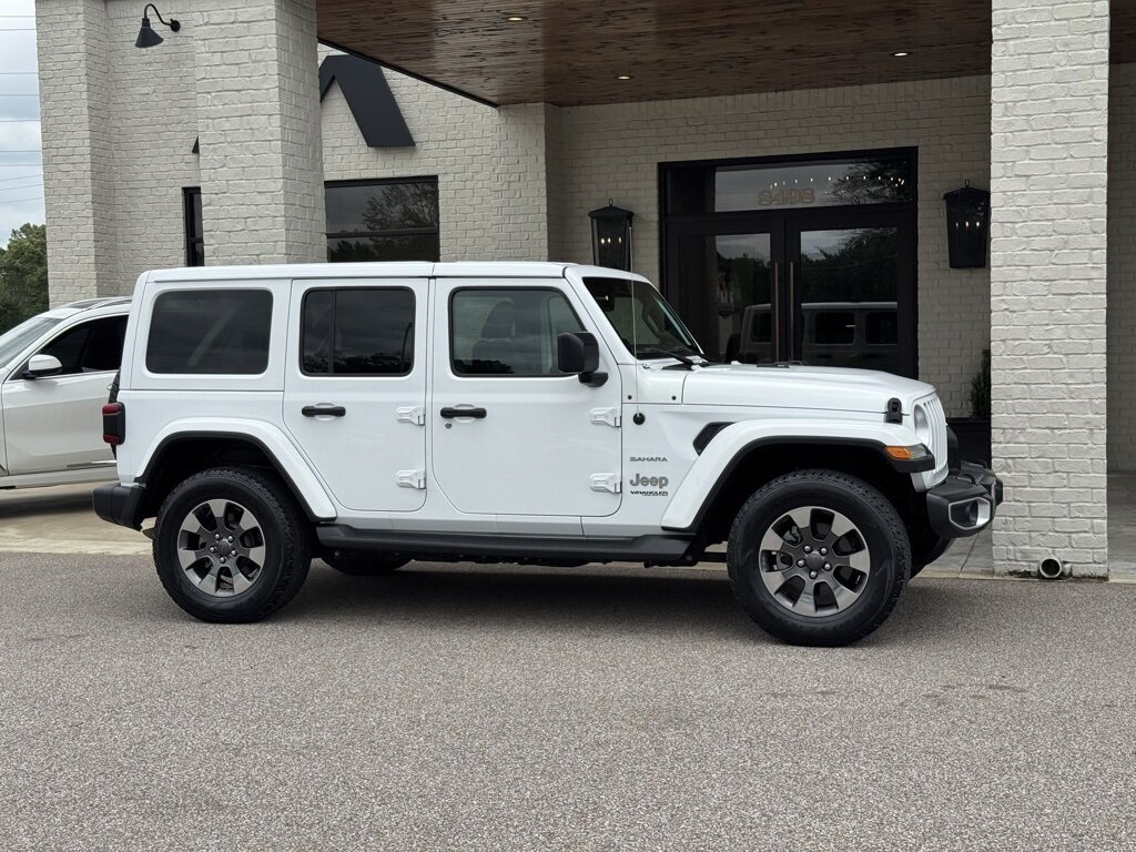 2018 Jeep Wrangler Unlimited Unlimited Sahara - Photo 15 - Martin, TN 38237