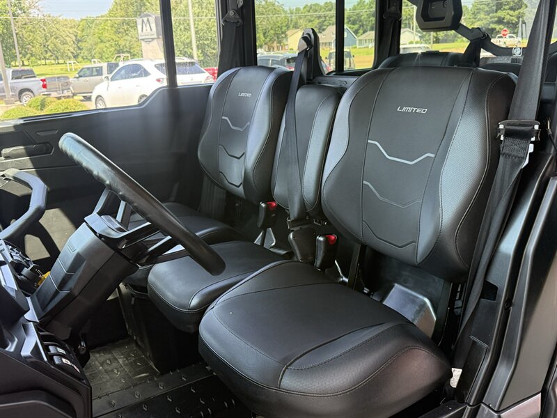 2025 Can-Am Defender MAX Limited HD10  