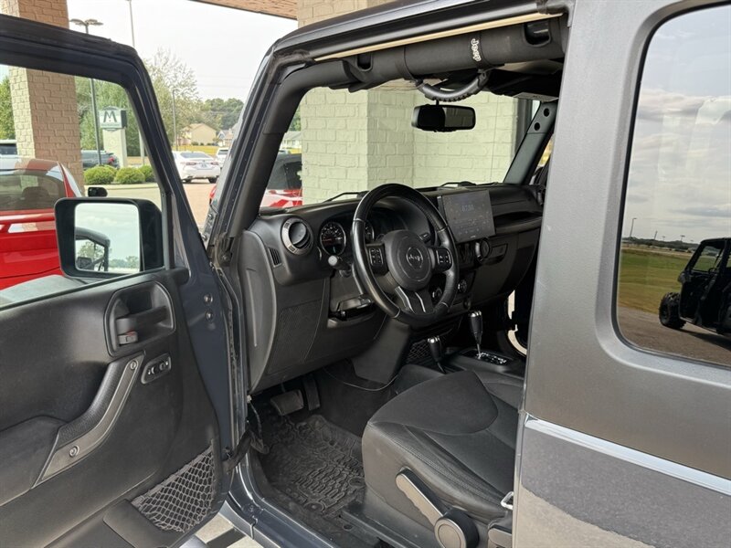 2018 Jeep Wrangler Sport S photo 2
