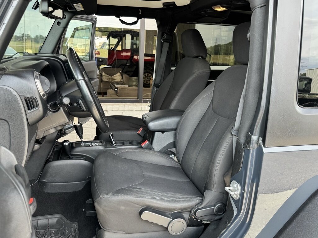 2018 Jeep Wrangler Sport S photo 27