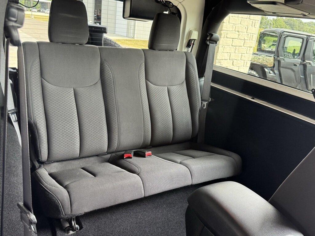 2018 Jeep Wrangler Sport S photo 28