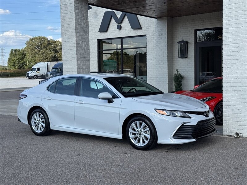 2023 Toyota Camry LE - Photo 1 - Martin, TN 38237