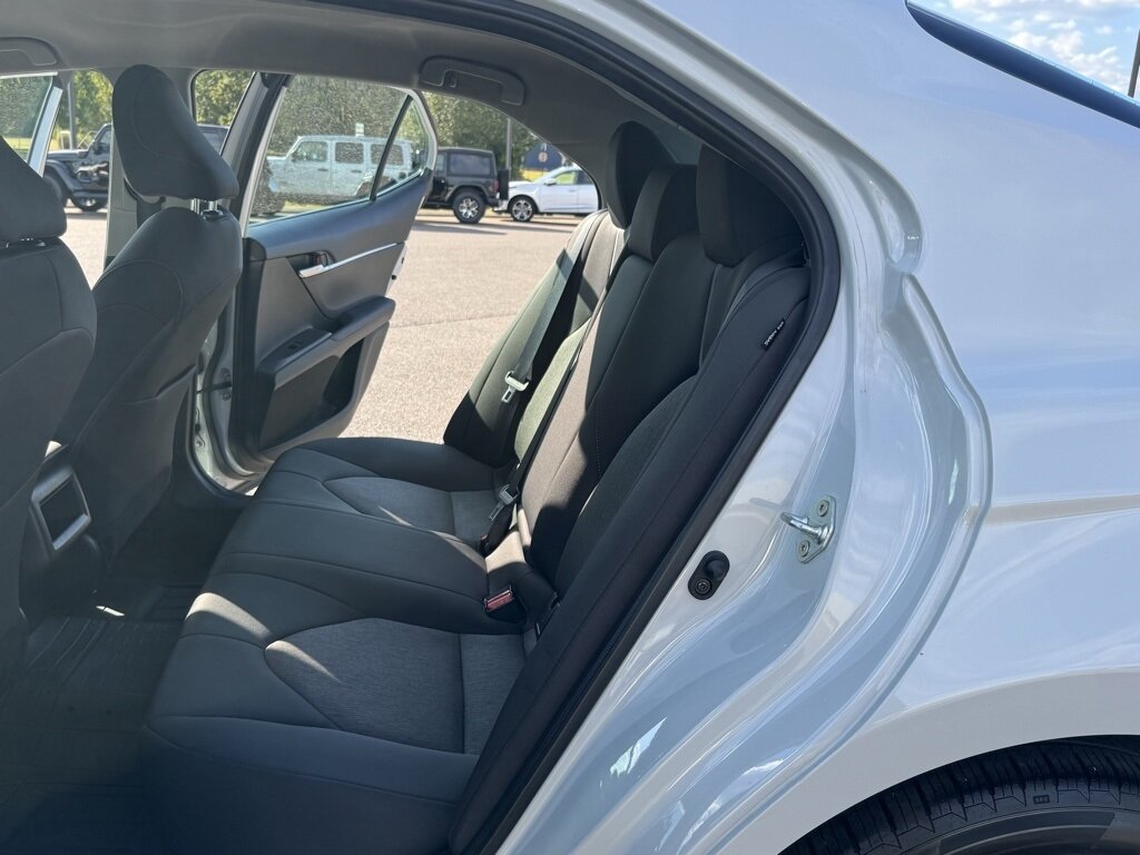2023 Toyota Camry LE - Photo 35 - Martin, TN 38237