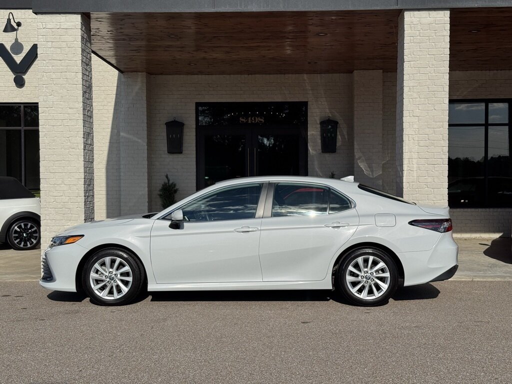 2023 Toyota Camry LE - Photo 7 - Martin, TN 38237