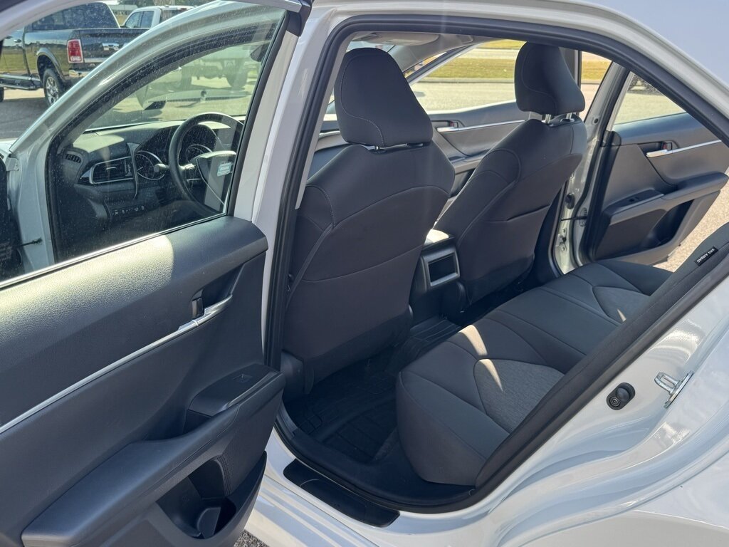 2023 Toyota Camry LE - Photo 34 - Martin, TN 38237