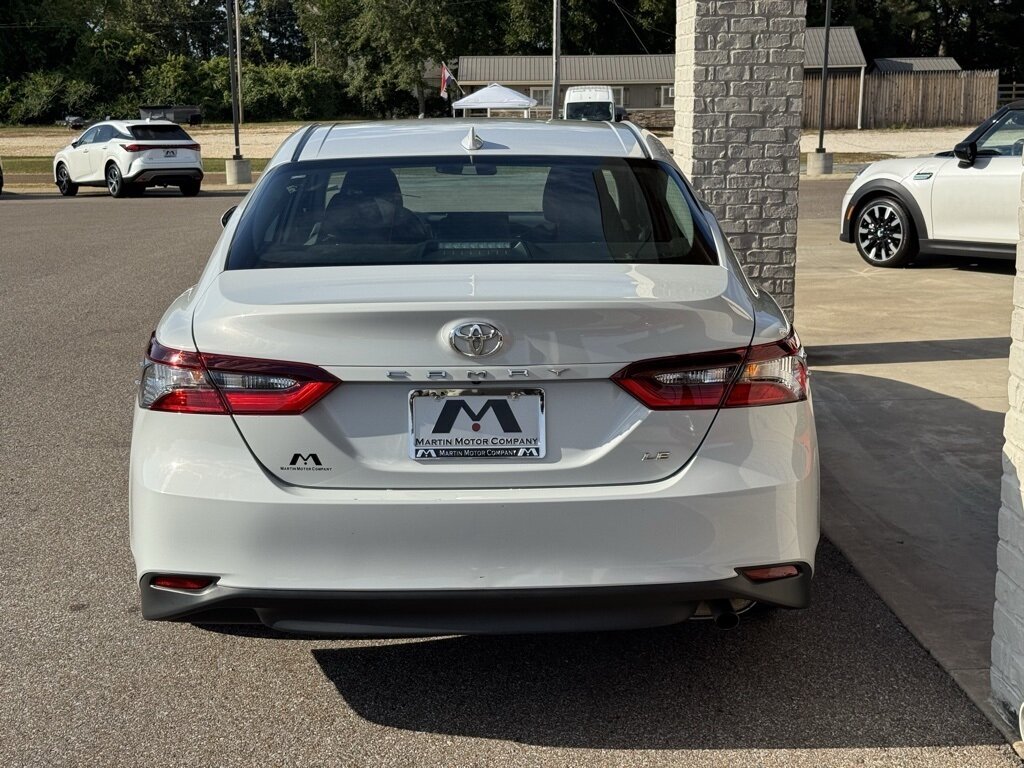 2023 Toyota Camry LE - Photo 11 - Martin, TN 38237