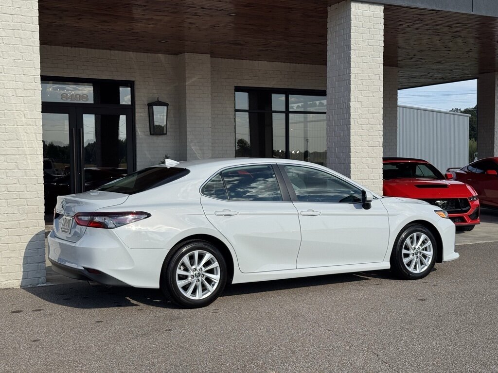 2023 Toyota Camry LE - Photo 13 - Martin, TN 38237