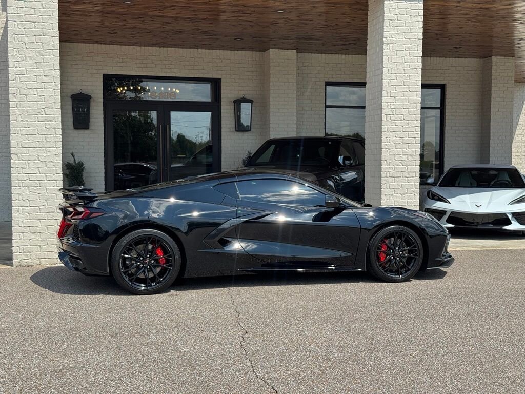 2025 Chevrolet Corvette Stingray 2LT - Photo 14 - Martin, TN 38237