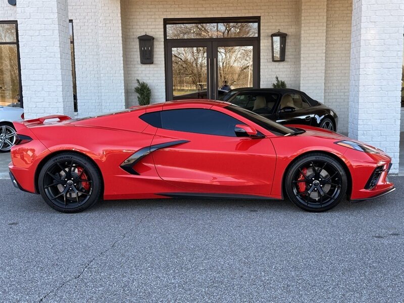 2022 Chevrolet Corvette Stingray 2LT   - Photo 3 - Martin, TN 38237