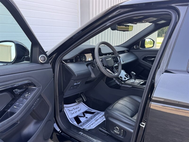 2022 Land Rover Range Rover Evoque R-Dynamic SE  