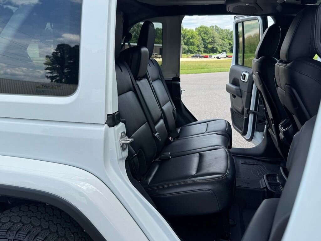 2024 Jeep Wrangler Sahara - Photo 40 - Martin, TN 38237