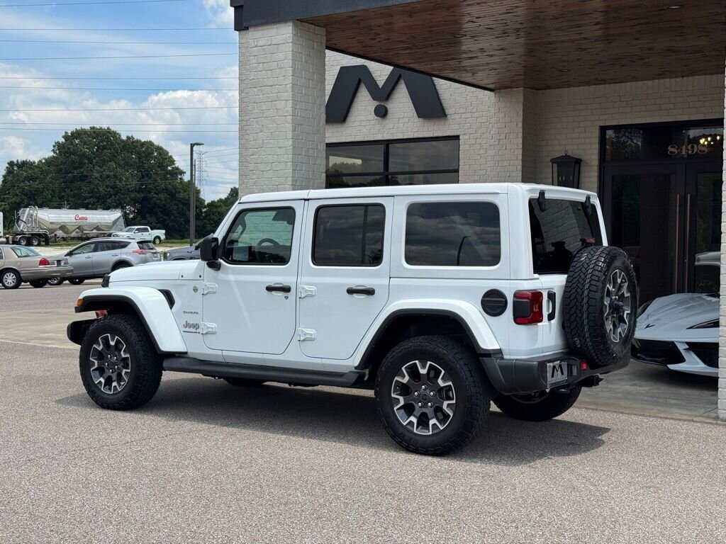 2024 Jeep Wrangler Sahara - Photo 8 - Martin, TN 38237