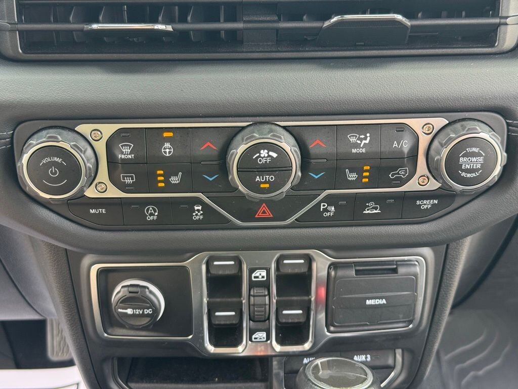 2024 Jeep Wrangler Sahara - Photo 28 - Martin, TN 38237
