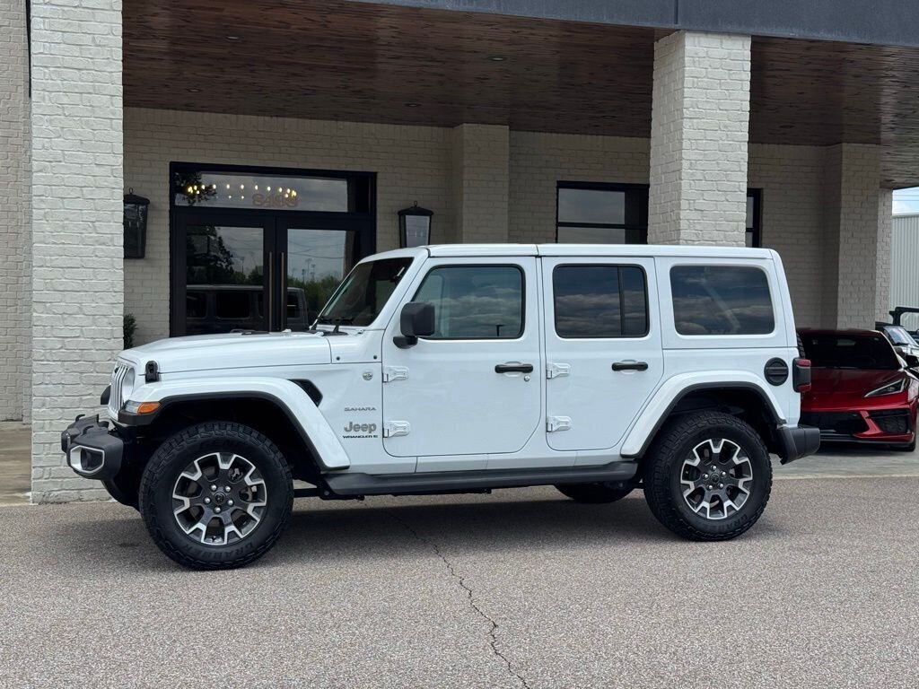 2024 Jeep Wrangler Sahara - Photo 5 - Martin, TN 38237
