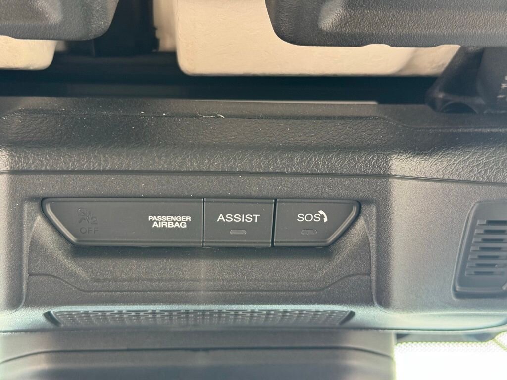 2024 Jeep Wrangler Sahara - Photo 32 - Martin, TN 38237