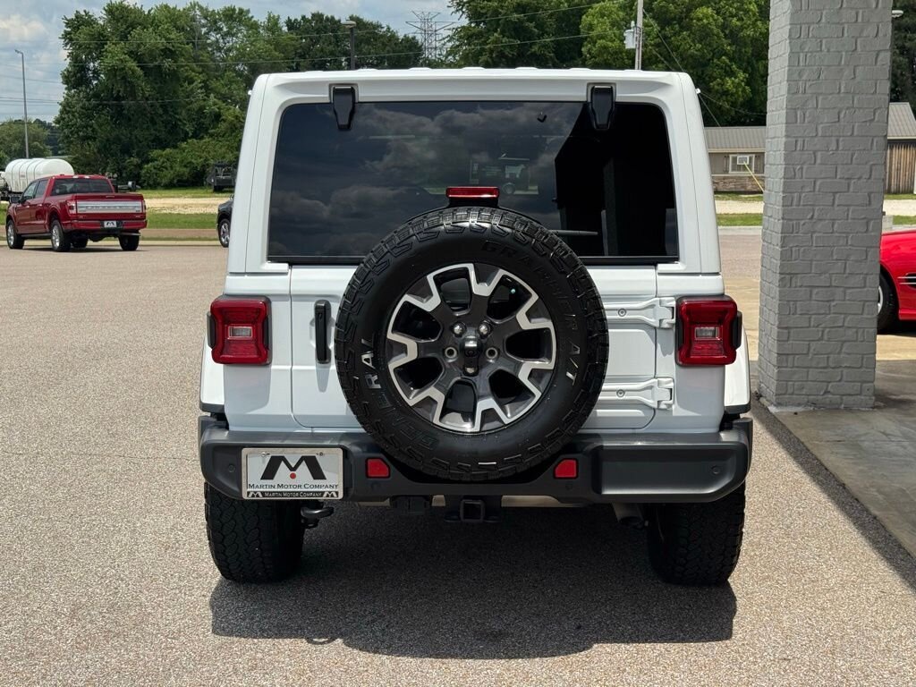 2024 Jeep Wrangler Sahara - Photo 10 - Martin, TN 38237