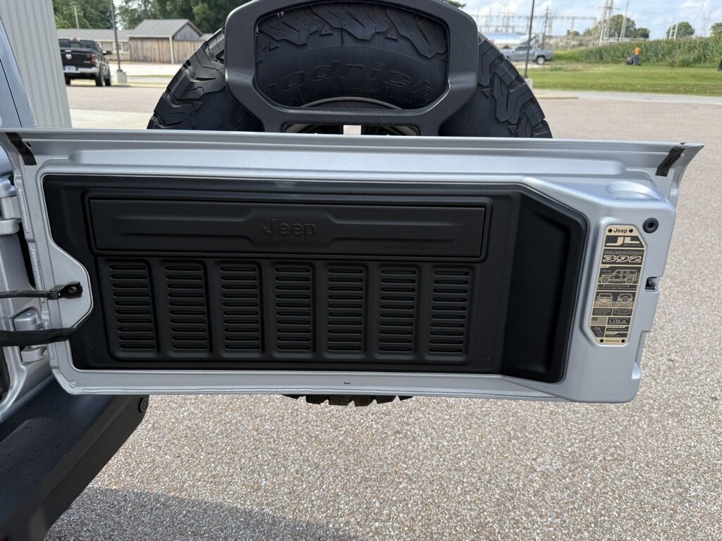 2022 Jeep Wrangler Unlimited Rubicon 392   - Photo 41 - Martin, TN 38237