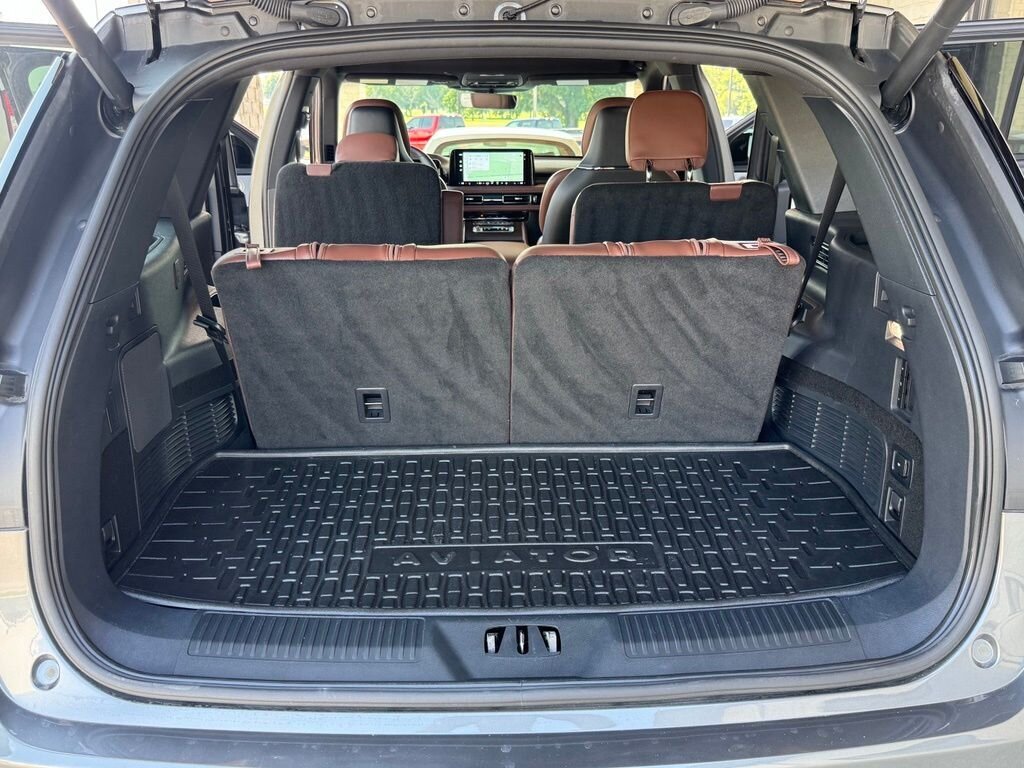 2025 Lincoln Aviator Reserve AWD   - Photo 41 - Martin, TN 38237