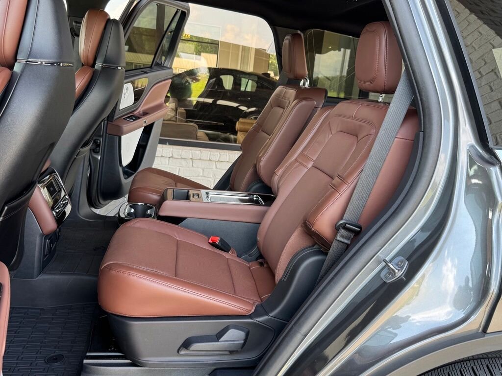2025 Lincoln Aviator Reserve AWD   - Photo 34 - Martin, TN 38237