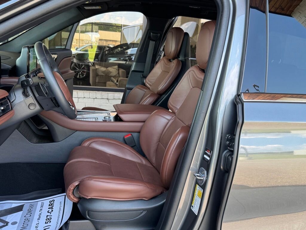2025 Lincoln Aviator Reserve AWD   - Photo 31 - Martin, TN 38237