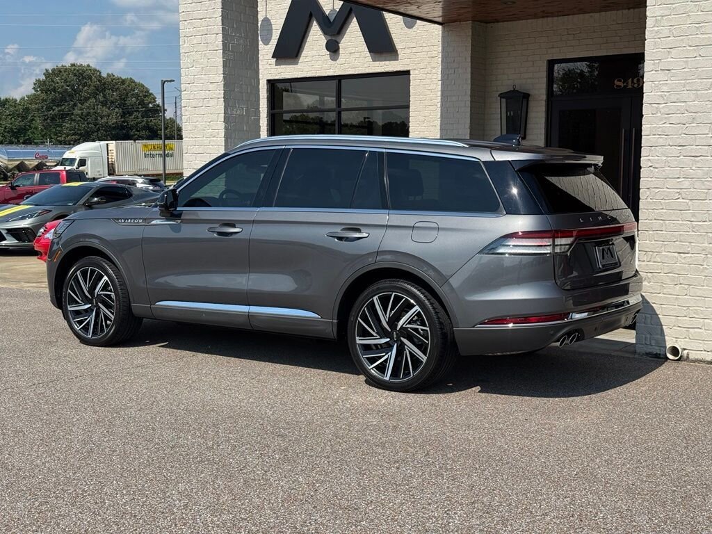 2025 Lincoln Aviator Reserve AWD   - Photo 9 - Martin, TN 38237