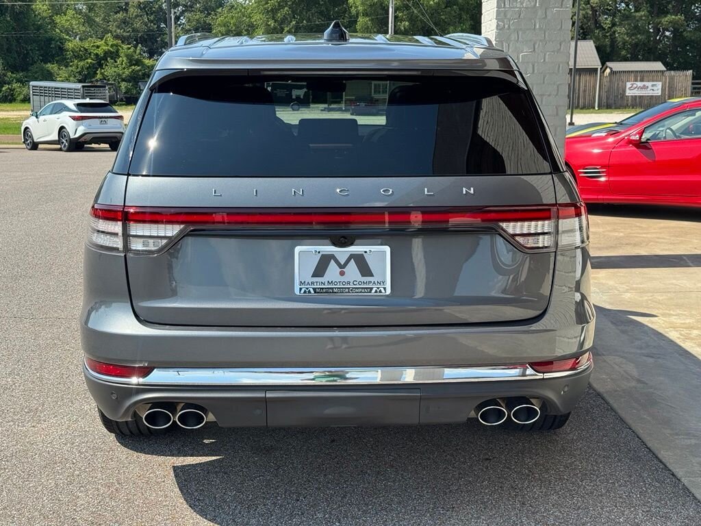 2025 Lincoln Aviator Reserve AWD   - Photo 11 - Martin, TN 38237