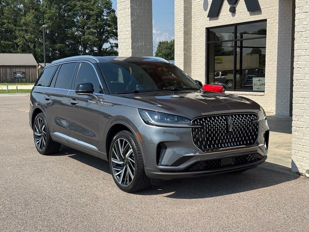 2025 Lincoln Aviator Reserve AWD   - Photo 18 - Martin, TN 38237
