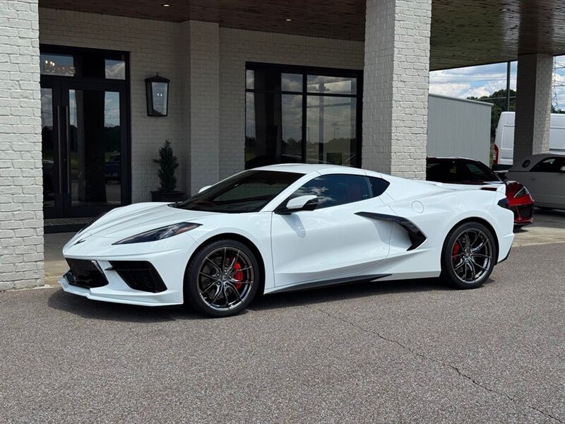 2021 Chevrolet Corvette Stingray 2LT - Photo 4 - Martin, TN 38237