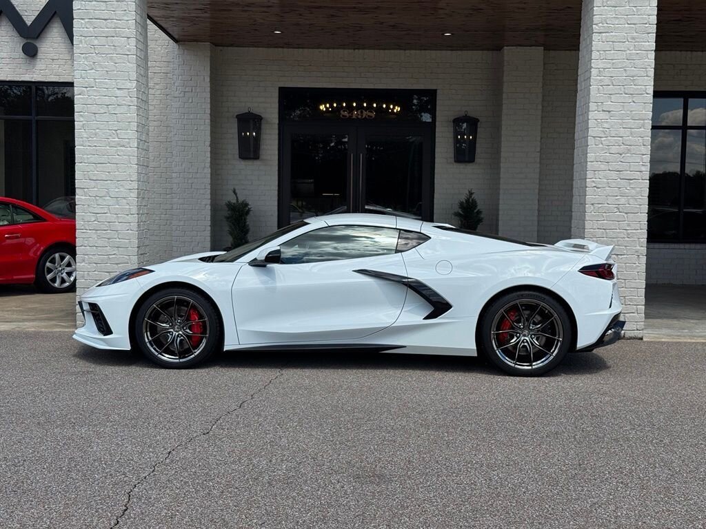 2021 Chevrolet Corvette Stingray 2LT - Photo 6 - Martin, TN 38237