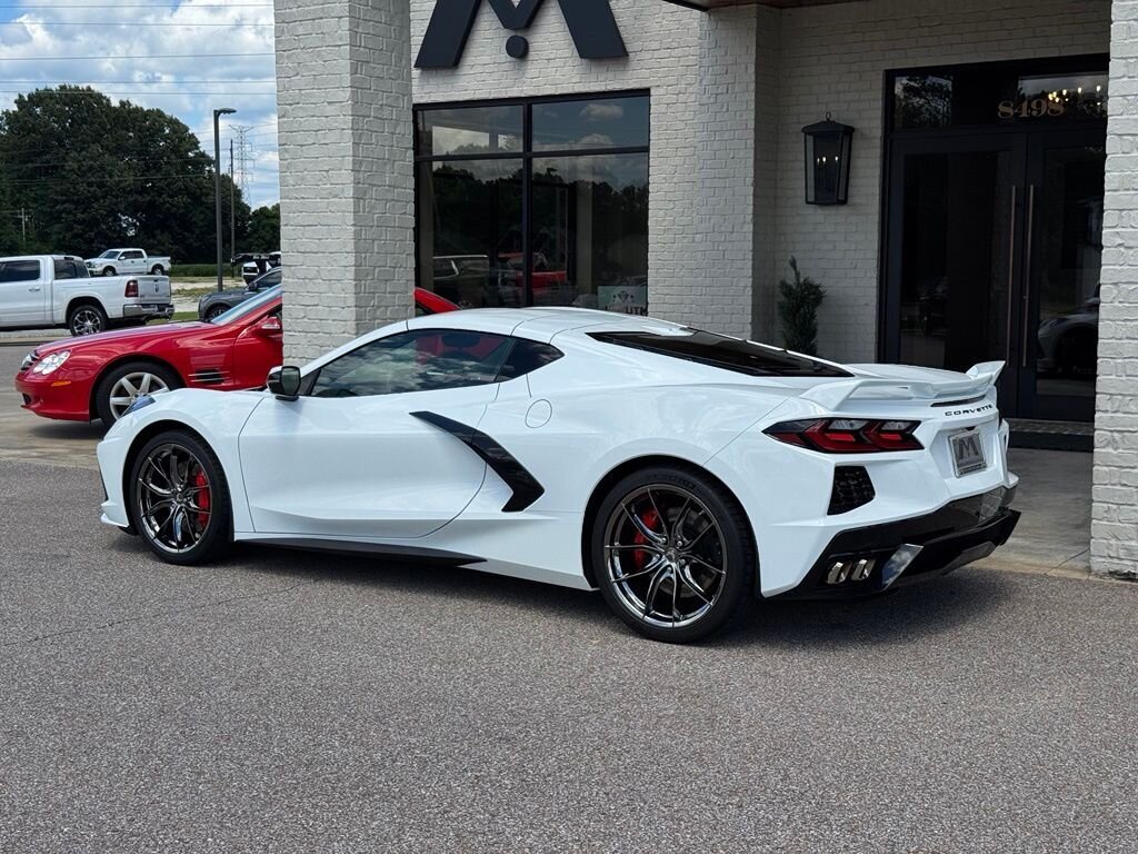 2021 Chevrolet Corvette Stingray 2LT - Photo 8 - Martin, TN 38237