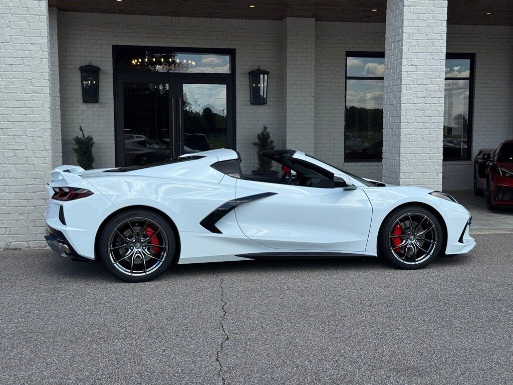 2021 Chevrolet Corvette Stingray 2LT - Photo 21 - Martin, TN 38237