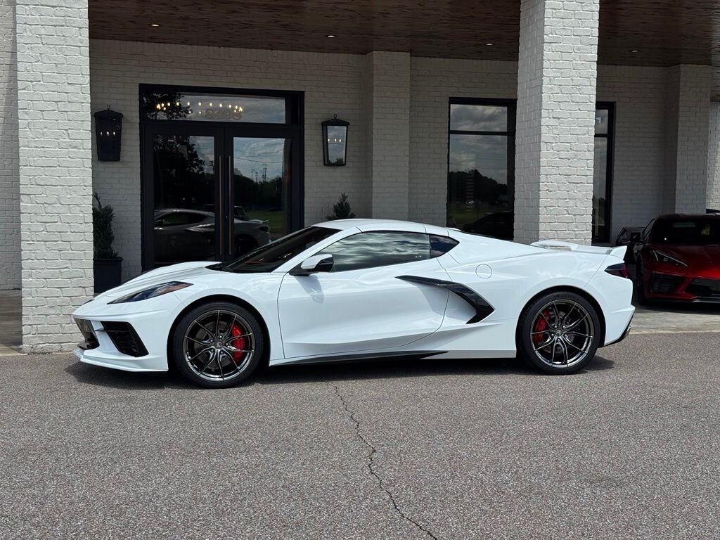2021 Chevrolet Corvette Stingray 2LT - Photo 5 - Martin, TN 38237