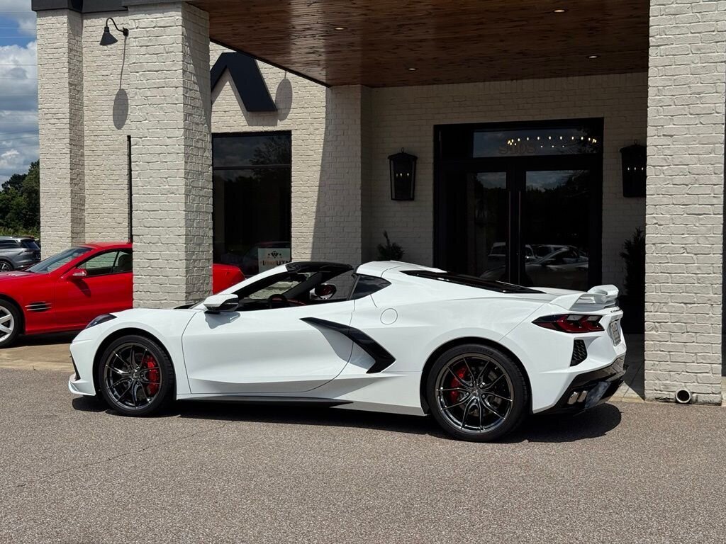 2021 Chevrolet Corvette Stingray 2LT - Photo 15 - Martin, TN 38237