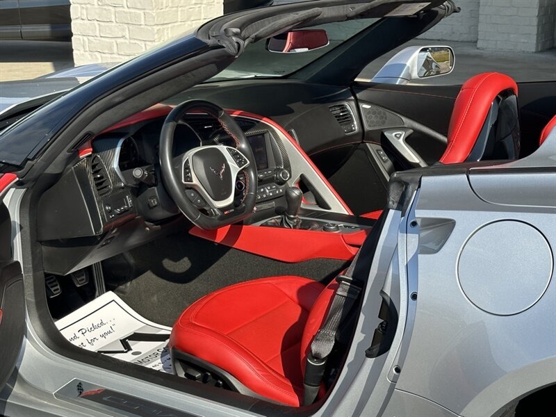 2015 Chevrolet Corvette Z06 3LZ   - Photo 2 - Martin, TN 38237