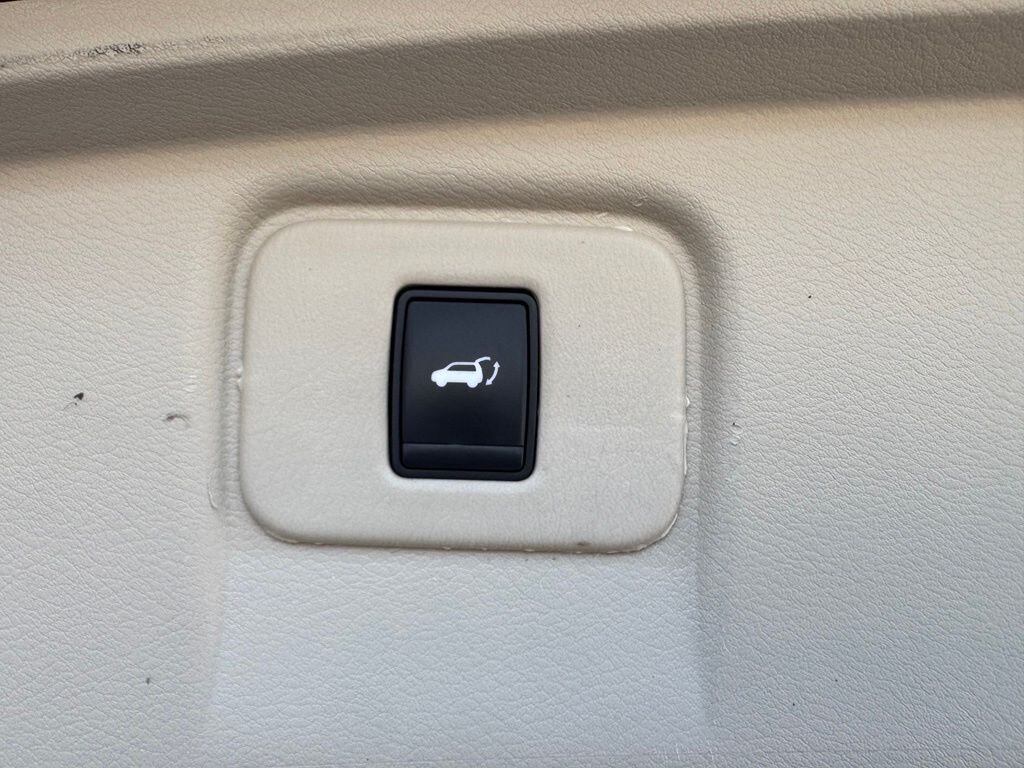 2015 Nissan Murano Platinum - Photo 37 - Martin, TN 38237