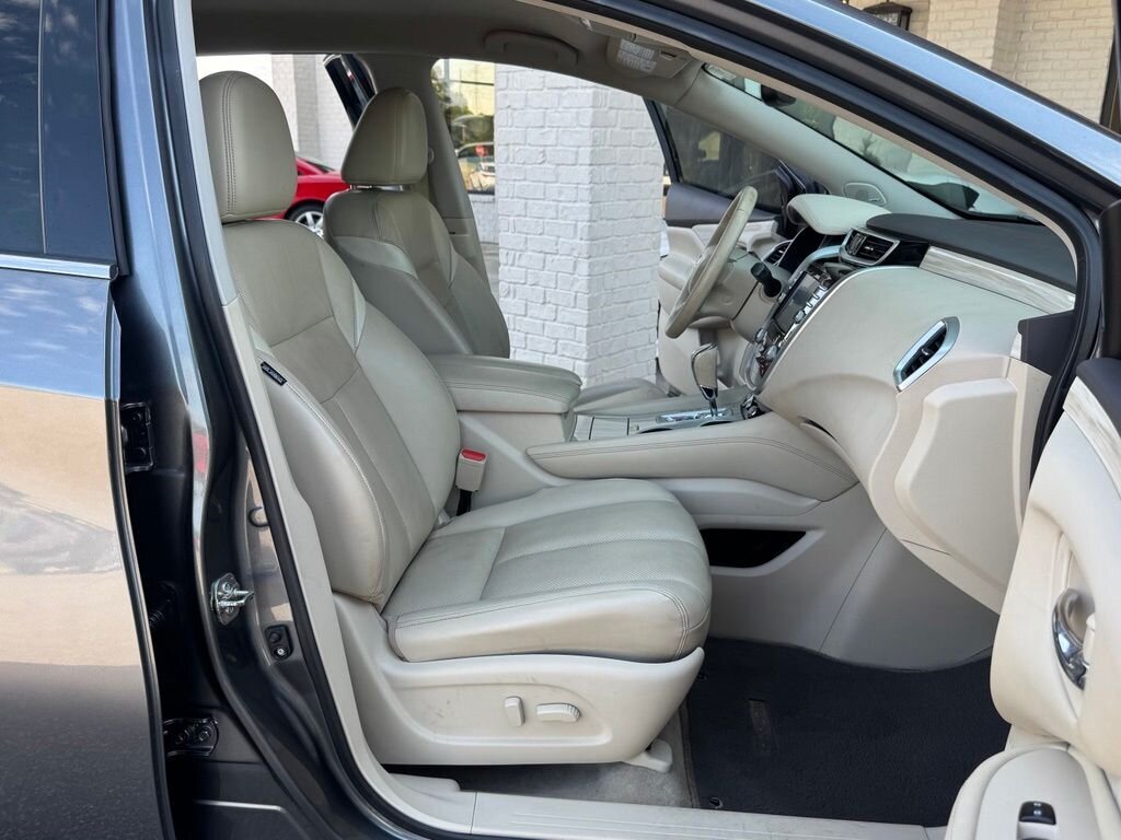 2015 Nissan Murano Platinum - Photo 42 - Martin, TN 38237