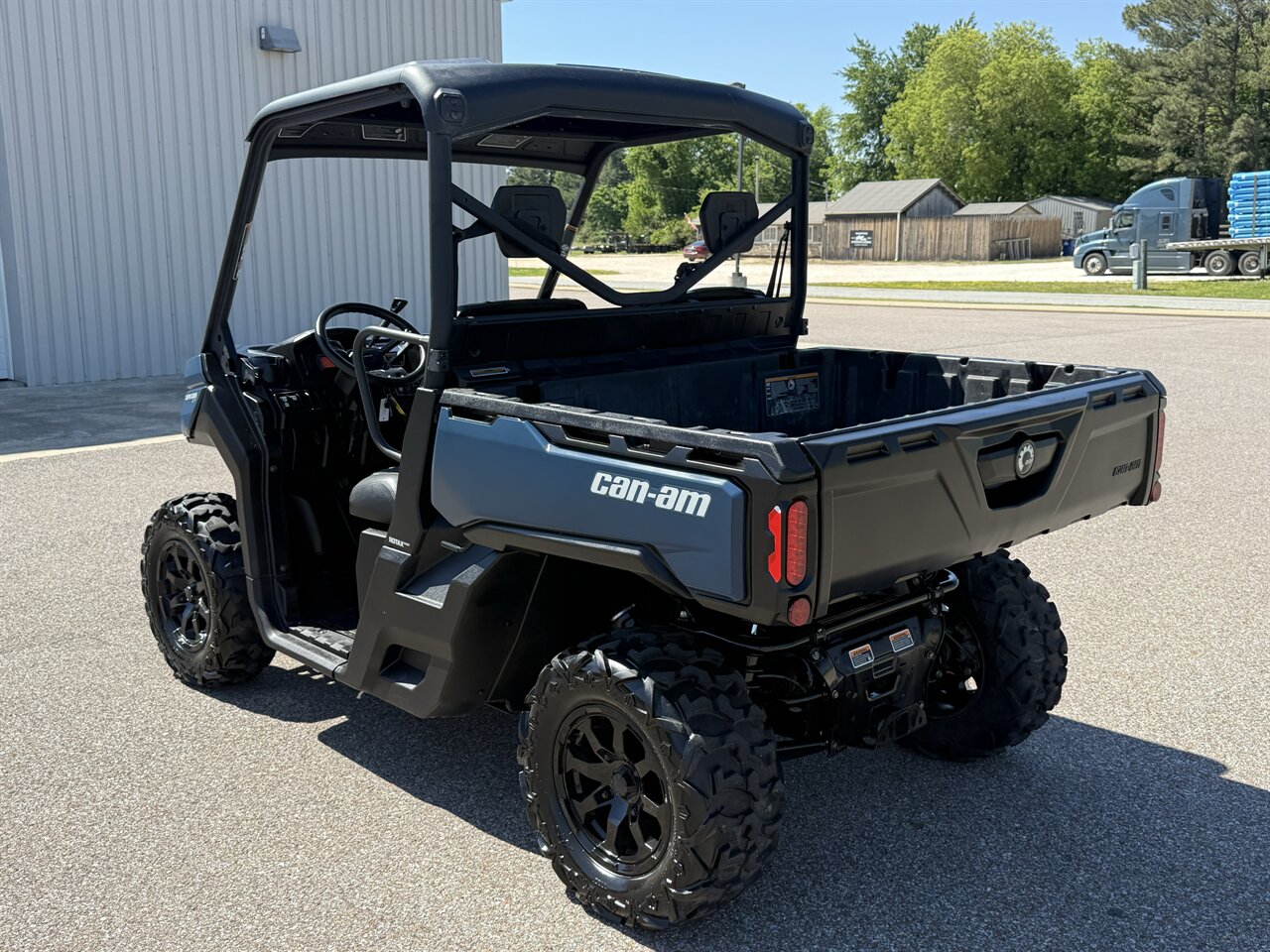 2025 Can-Am Defender XT HD9 - Photo 5 - Martin, TN 38237