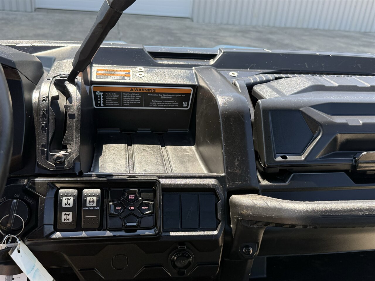 2025 Can-Am Defender XT HD9 - Photo 13 - Martin, TN 38237