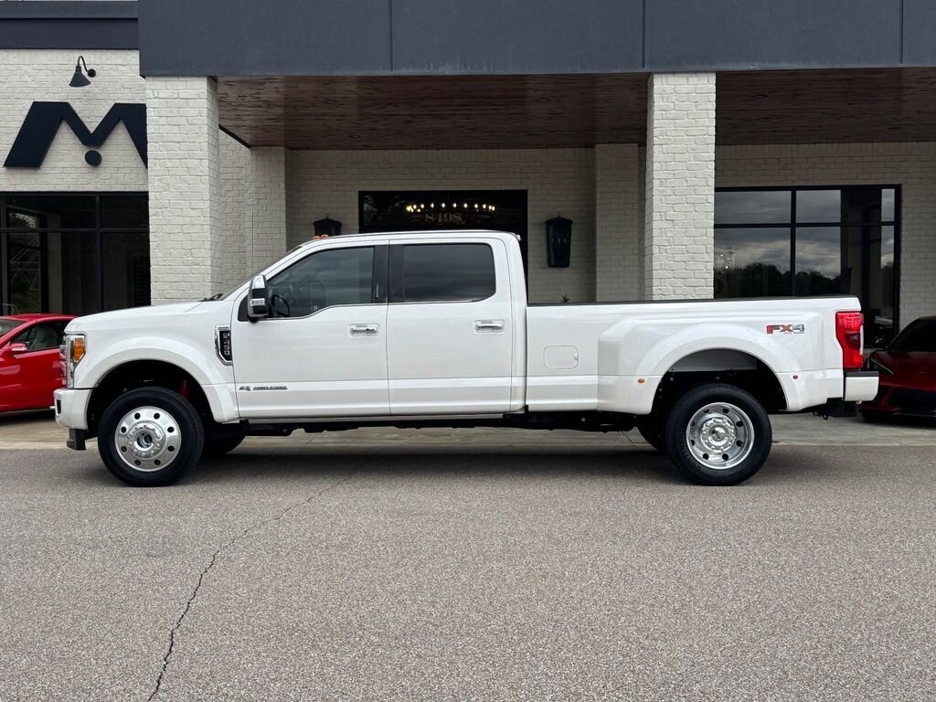 2017 Ford F-450 Super Duty Platinum DRW - Photo 7 - Martin, TN 38237
